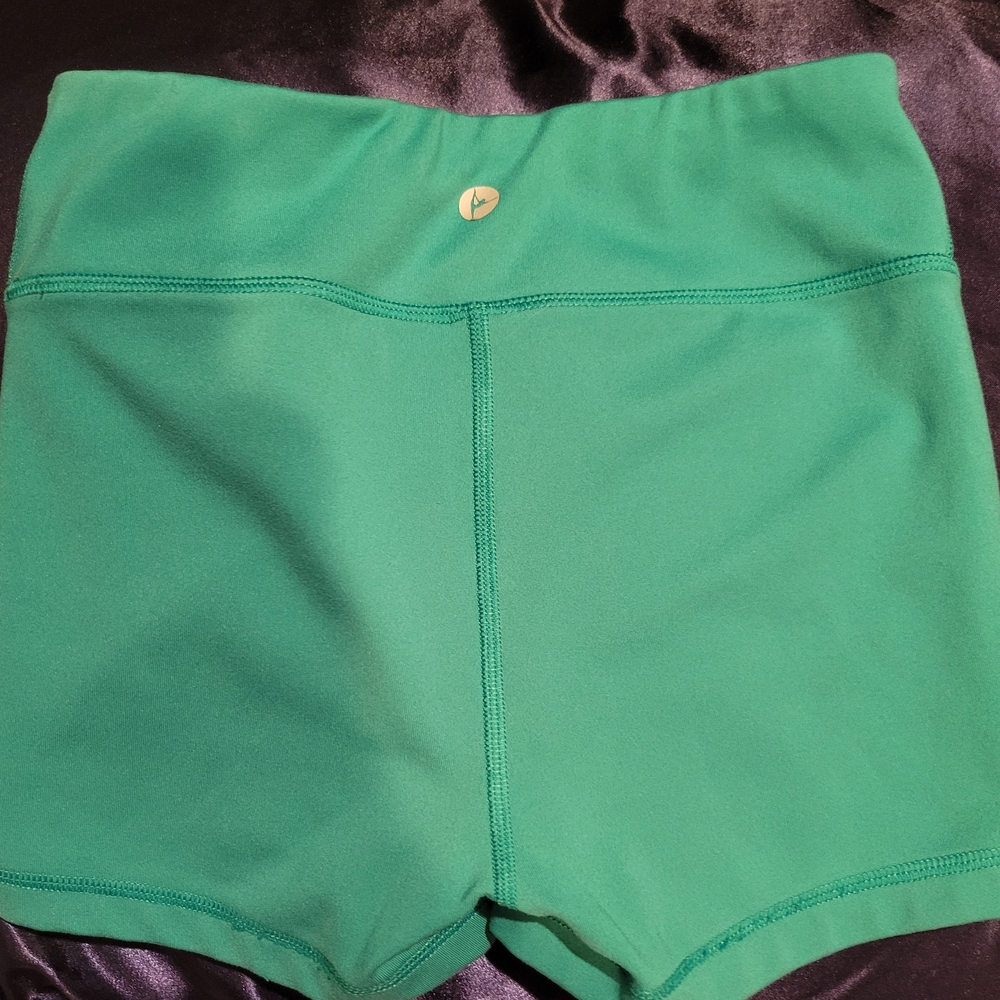 90 Degree By Reflex Vibrant Green Athletic Shorts